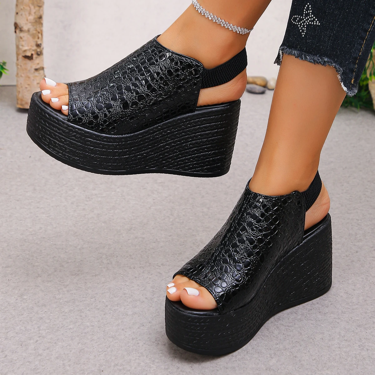 2026 New Women's Solid Color Waterproof Platform Wedge Heel Open Toe Sandals Summer Fashion Fish Mouth Outdoor Casual Sandals