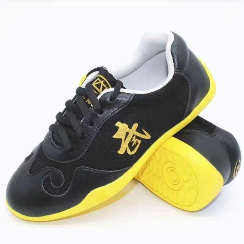 Professional Martial Arts Shoes Men Women Black White Red Tai Chi Shoes Unisex Designer Kungfu Shoe Comfortable Kung Fu
