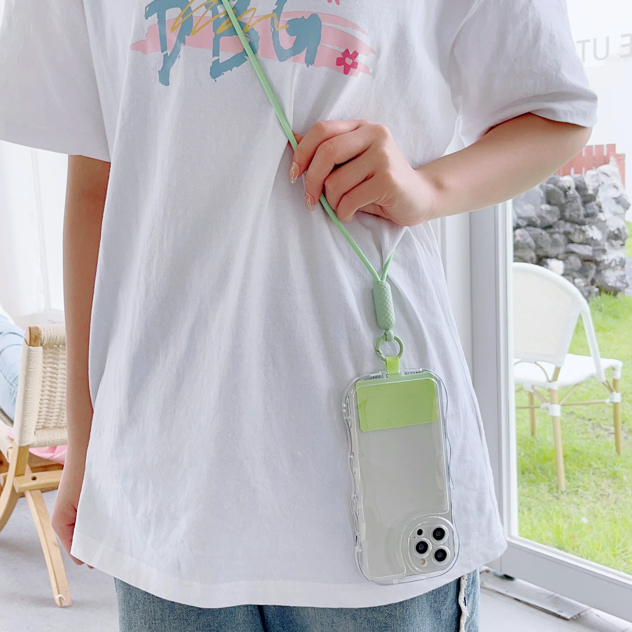 Sleek Adjustable Crossbody & Shoulder Phone Strap Accessory