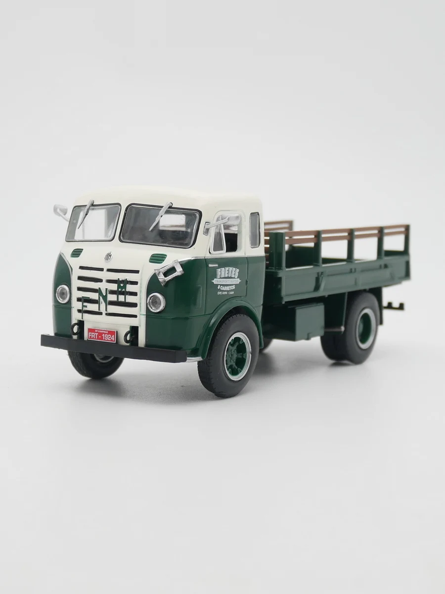 Camion FNM Fénemé D11000 1/43 IXO METAL - Tracteur Pour Remorque - Sans Boîte