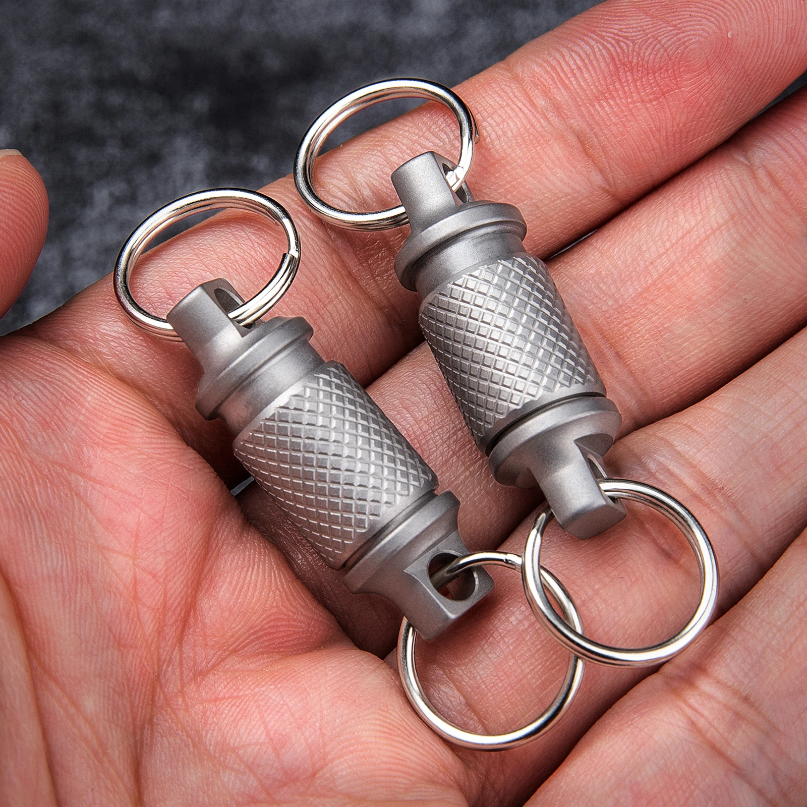 Titanium Keychain Mini Key Ring New Outdoor Small Tool 360° Rotatable  Keyring Wind Chime Connector