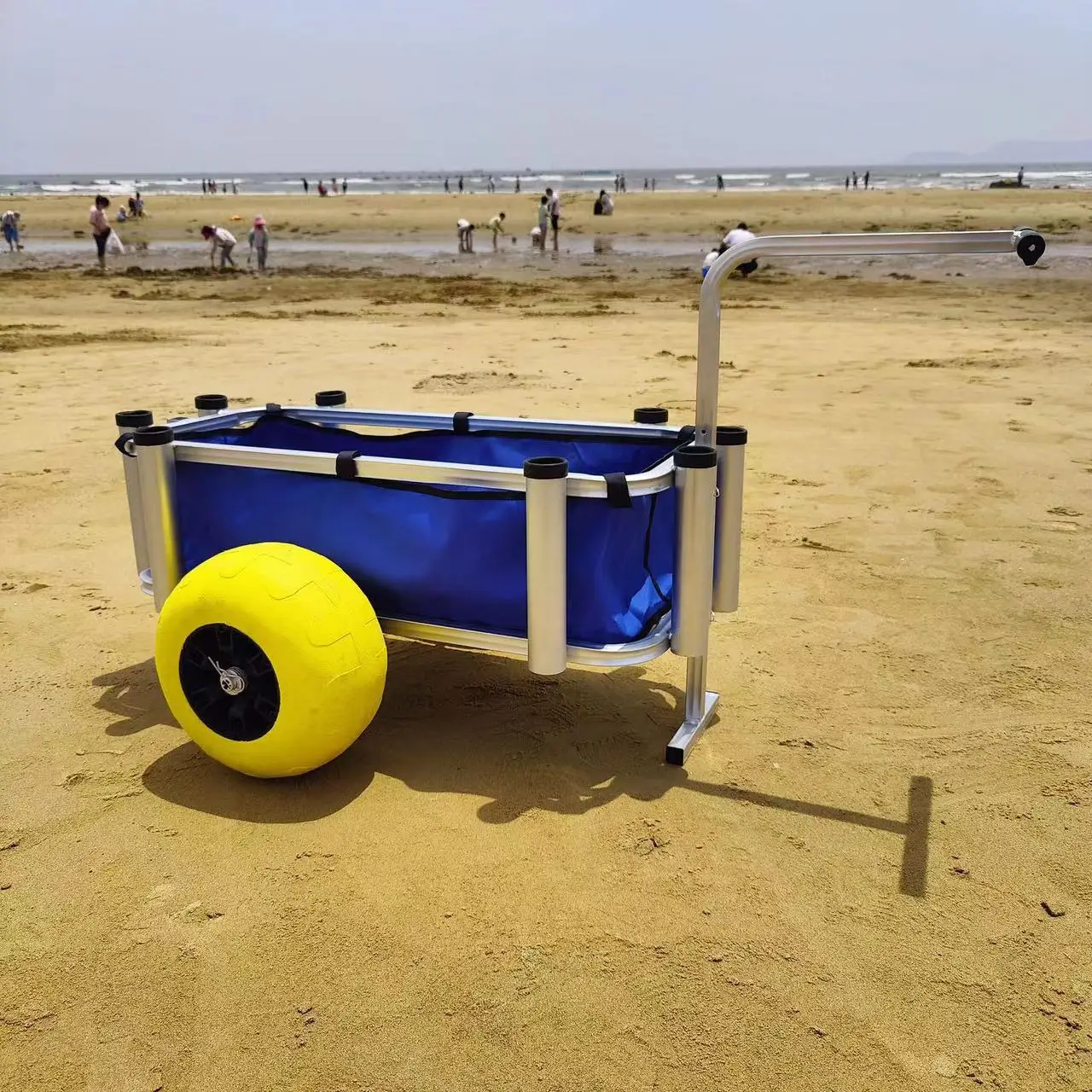 Chariot de pêche en aluminium de plage avec 12 roues de ballon