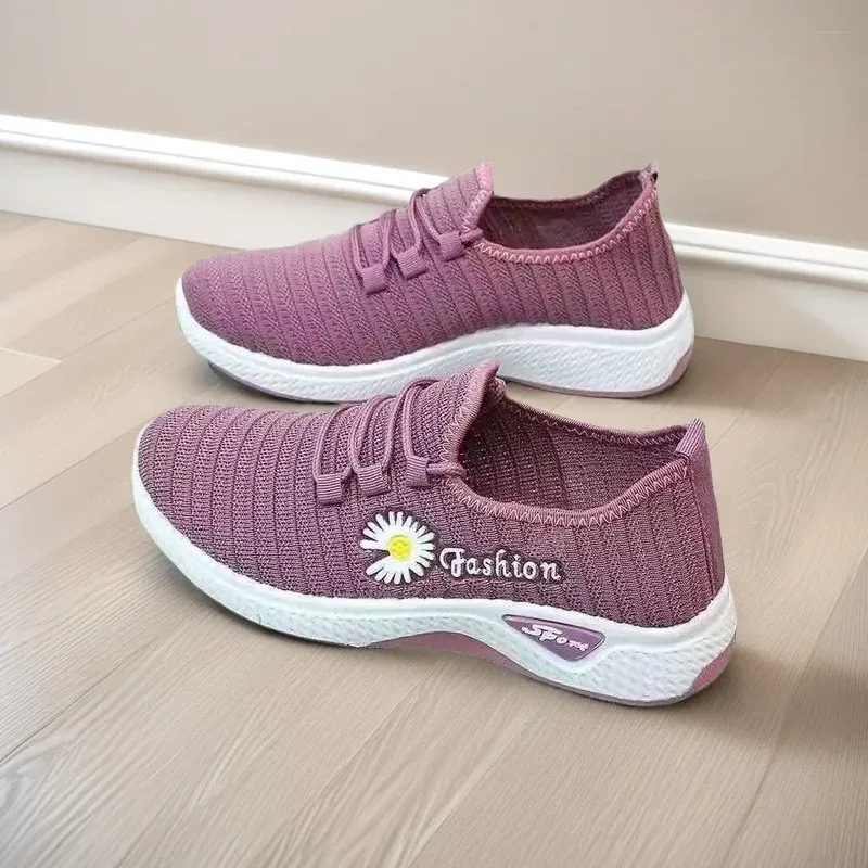 2025 Fashionable Women Coconut Shoes Breathable Mesh Lightweight Sports Shoes Soft Soled Casual Flats102