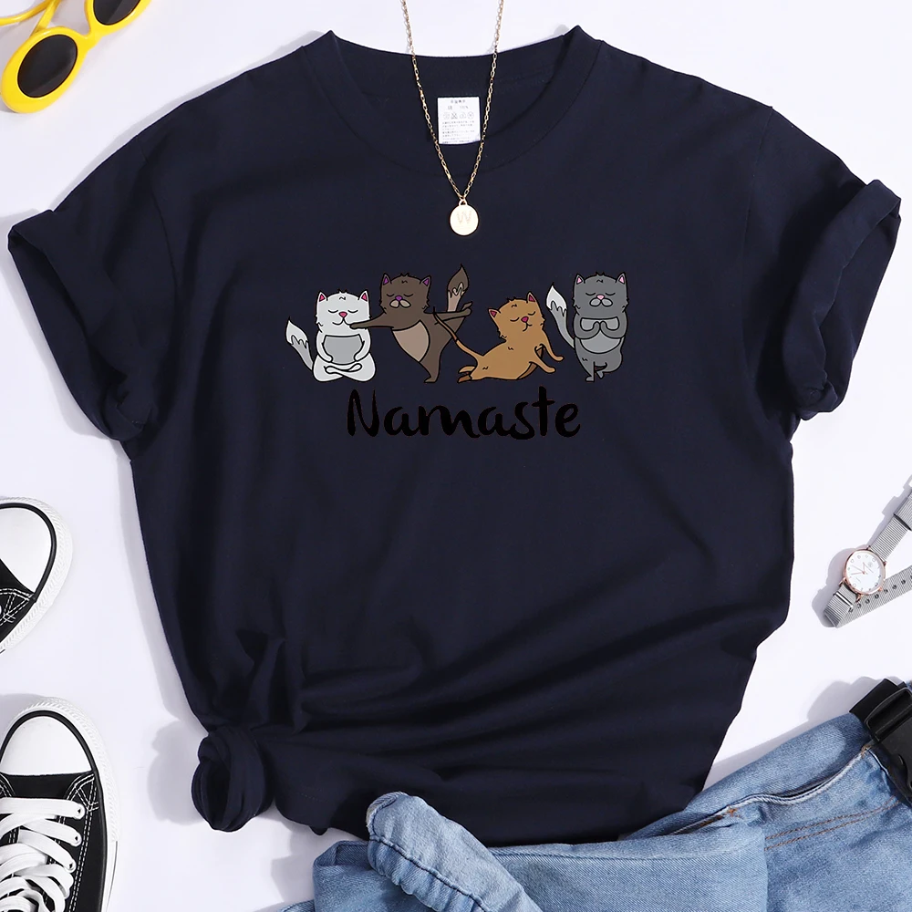 Happy Kitten Dancing Happily Printing T-shirts For Women Vintage Tshirts Oversize o-neck Top Fashion Soft Woman's Tshirts