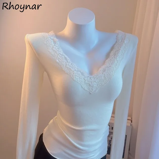 White Lace T-shirts Women Basic Spliced Delicate Sexy Ladies French Style Aesthetic Long-sleeve Slim Gentle Winter Inner Tops 1
