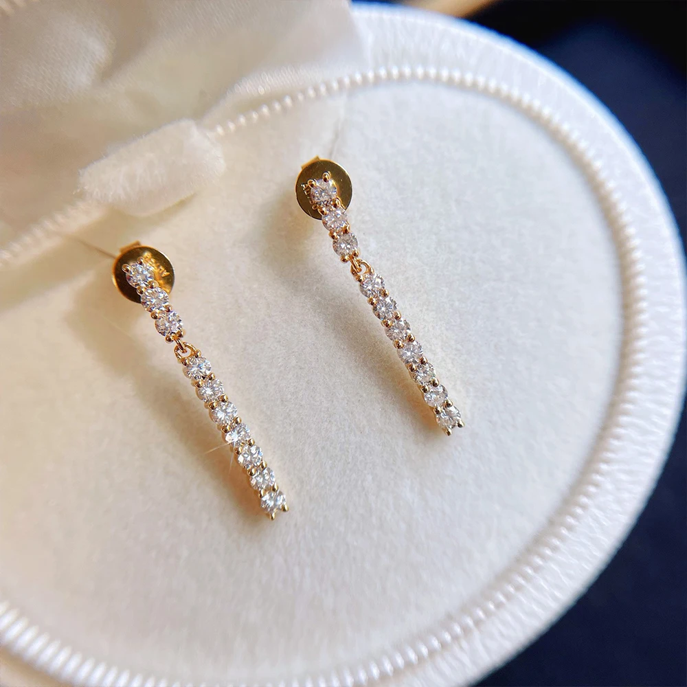 

Женские серьги-гвоздики из серебра 925 пробы, с цирконом