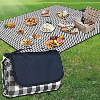 Comfortable Picnic Blanket, 200 X 200 Cm Large Beach Blanket, Camping Mat with Handle, Waterproof, Outdoor Portable and Foldable