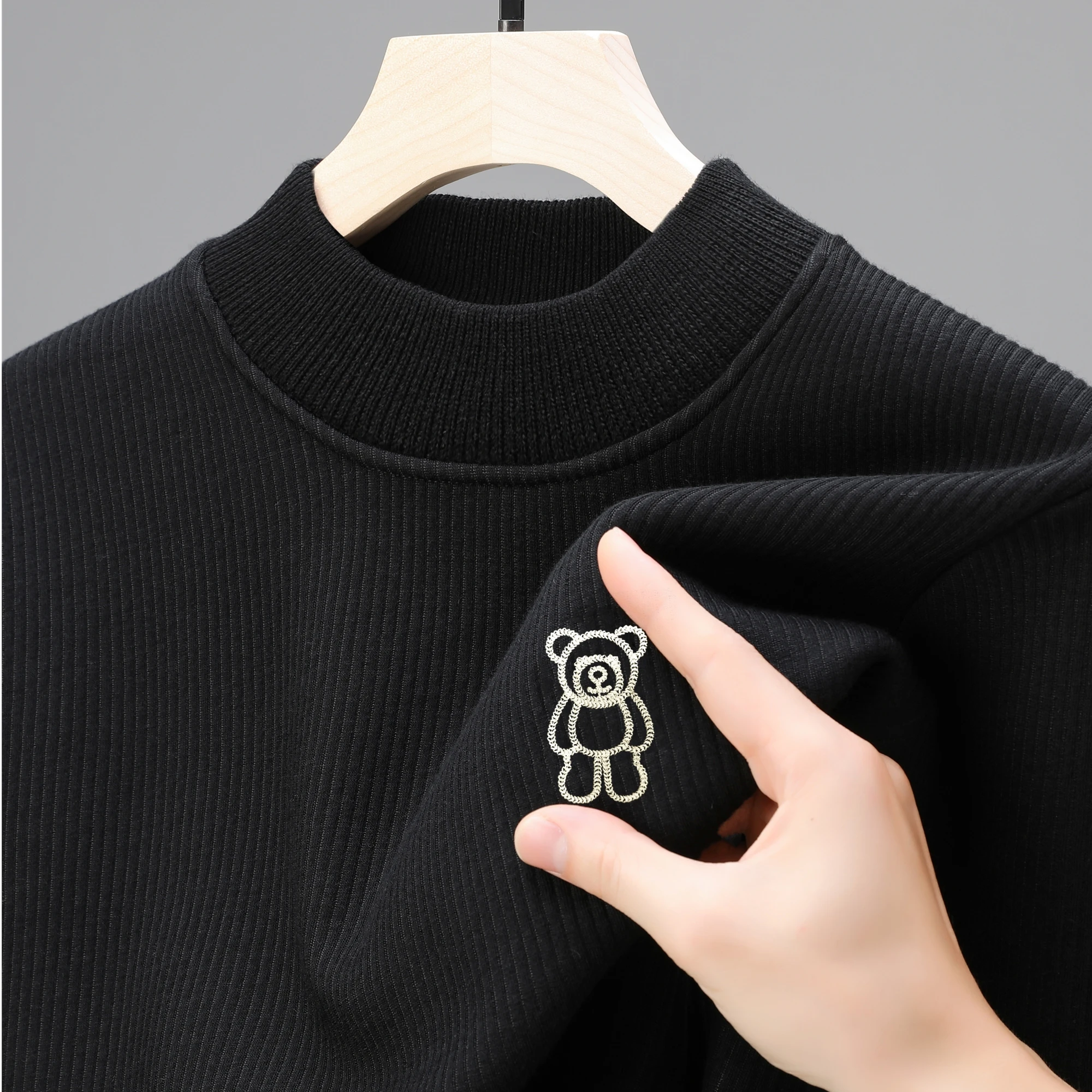 

Winter Luxury Brand Men's Plush Knit Sweater Mock Neck Bear Embroidery Thick Pullover Korean Fashion Personalized Men Knitwear
