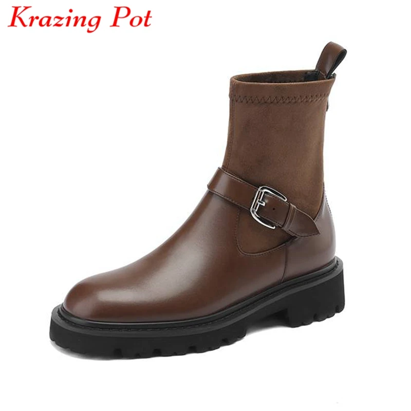 

Krazing Pot Cow Leather Round Toe Thick Med Heels Chelsea Boots Winter Shoes Causal Stovepipe Metal Buckle Elastic Ankle Boots