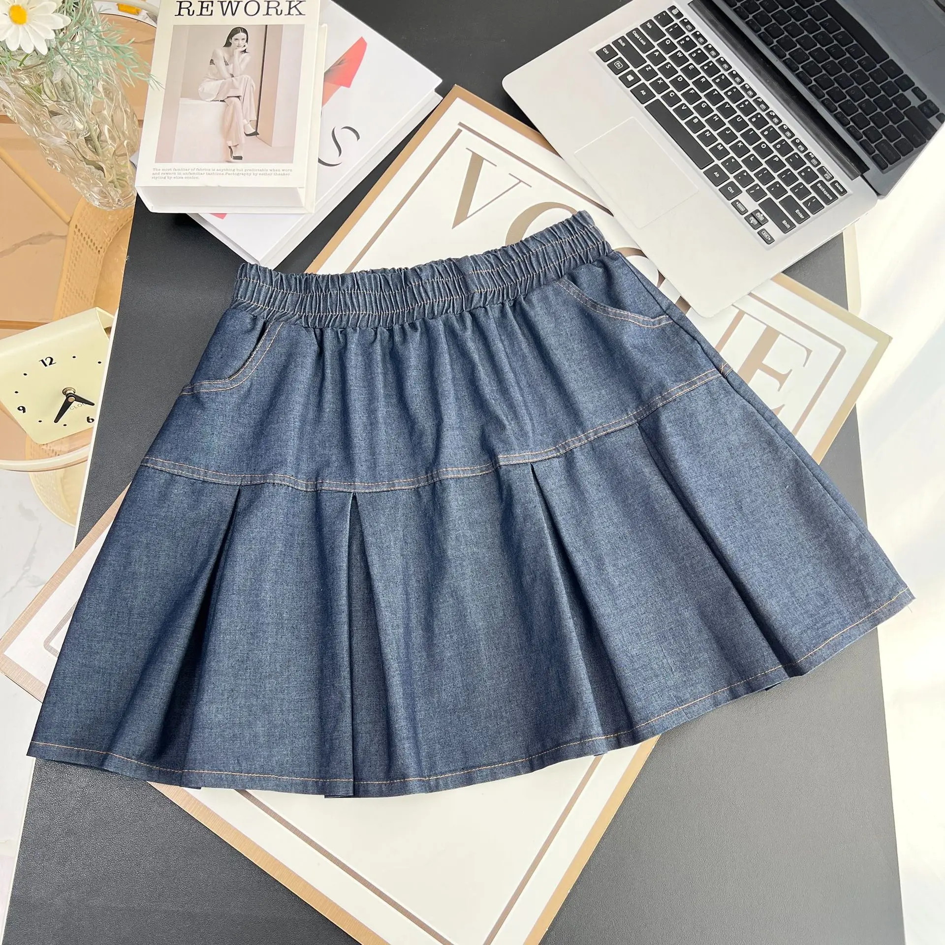 Summer New Plus Size Denim Skirt Women's Wear 100KG Fashion Sweet Thin Pleated Bottoms 1667