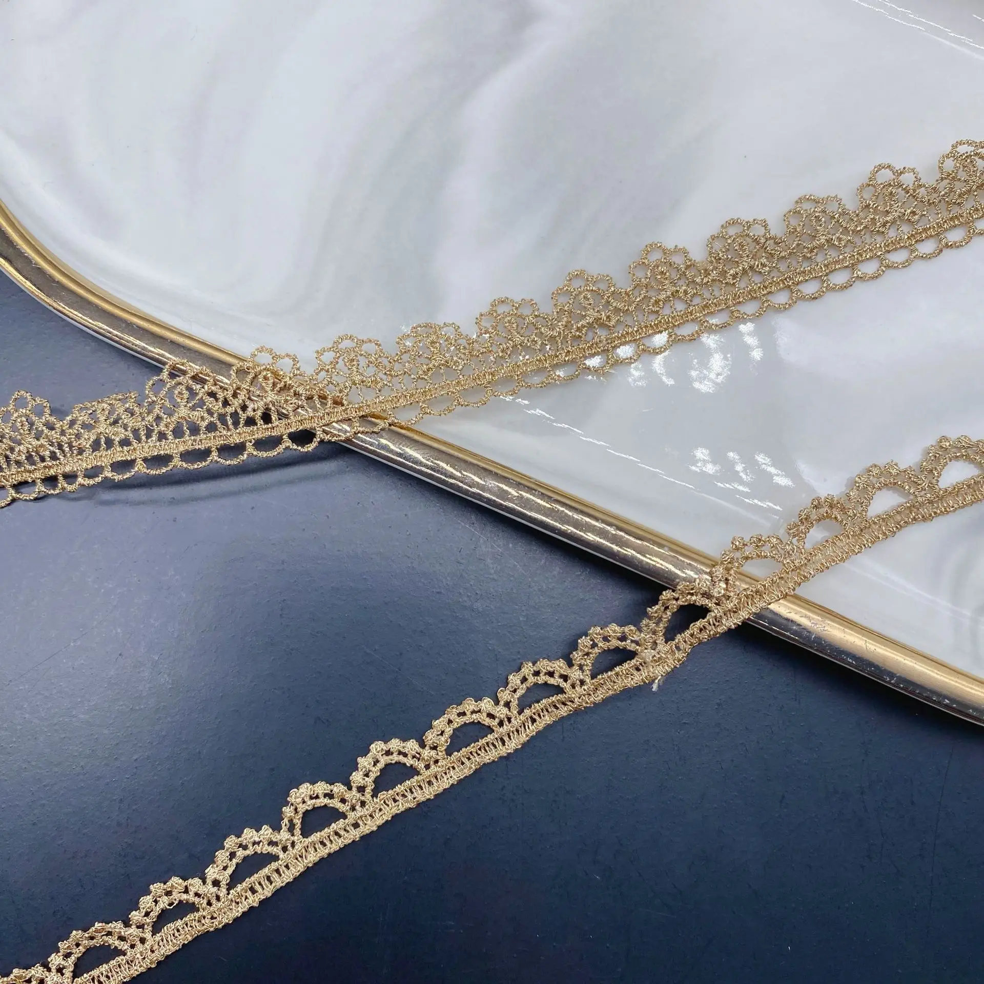 

Unilateral Golden Thread Wearable Cute Small Flowers Embroidered Fabric Lace Trim Children's Clothing Sewing Garment Accessorie