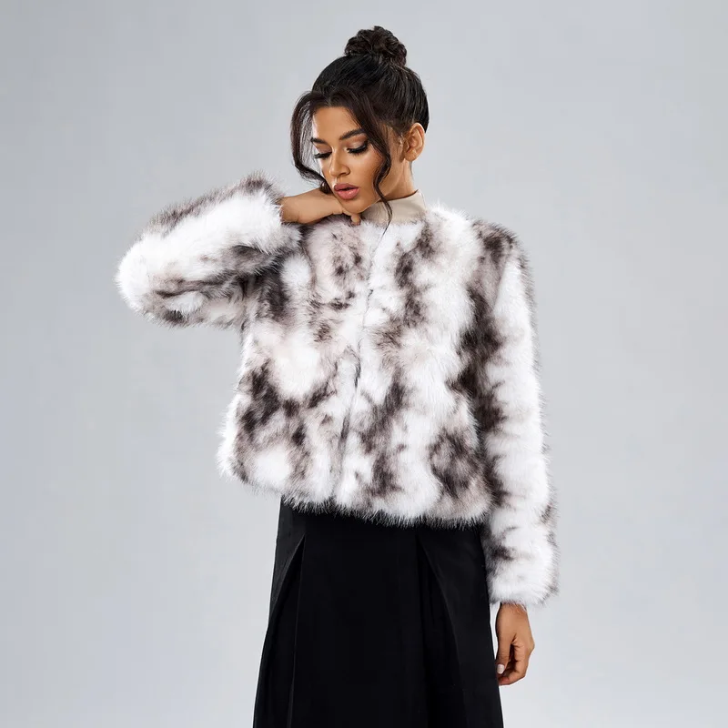 Winter Fluffy Faux Fox Fur Coat Women Brand Fashion Streetwear Overcoat Chic Girls Warm Short Furry Fur Jacket