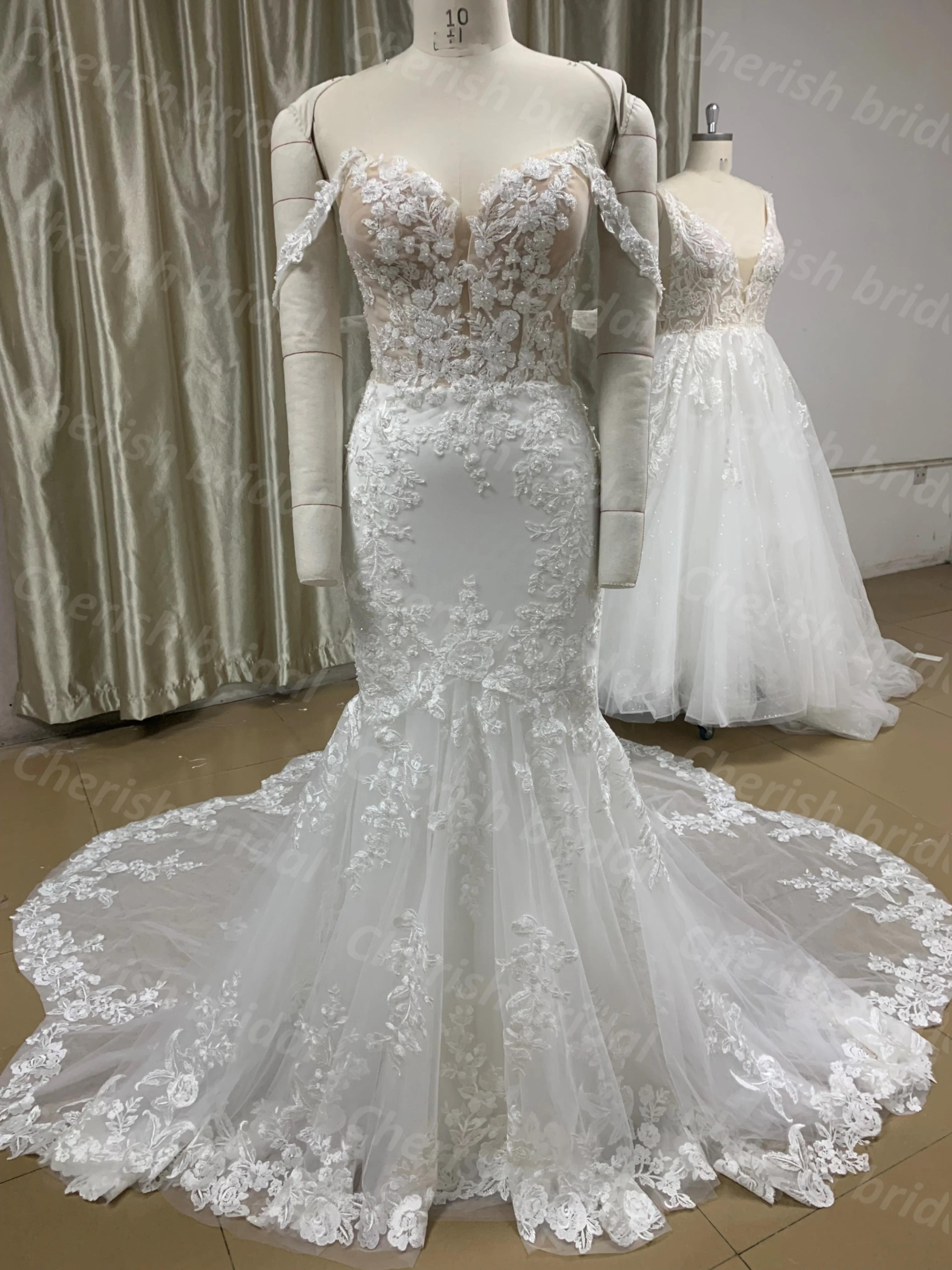 

C4008M Mermaid Wedding Dress with Detachable Sleeve, Lace Applique and Beading Mermaid Bride Dress Zipper Back Bridal Gown