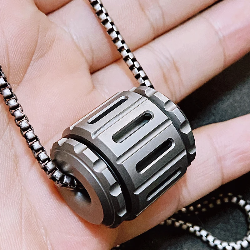 B.M War Hammer EDC Knife Pendant Fingertip Gyro Pendant