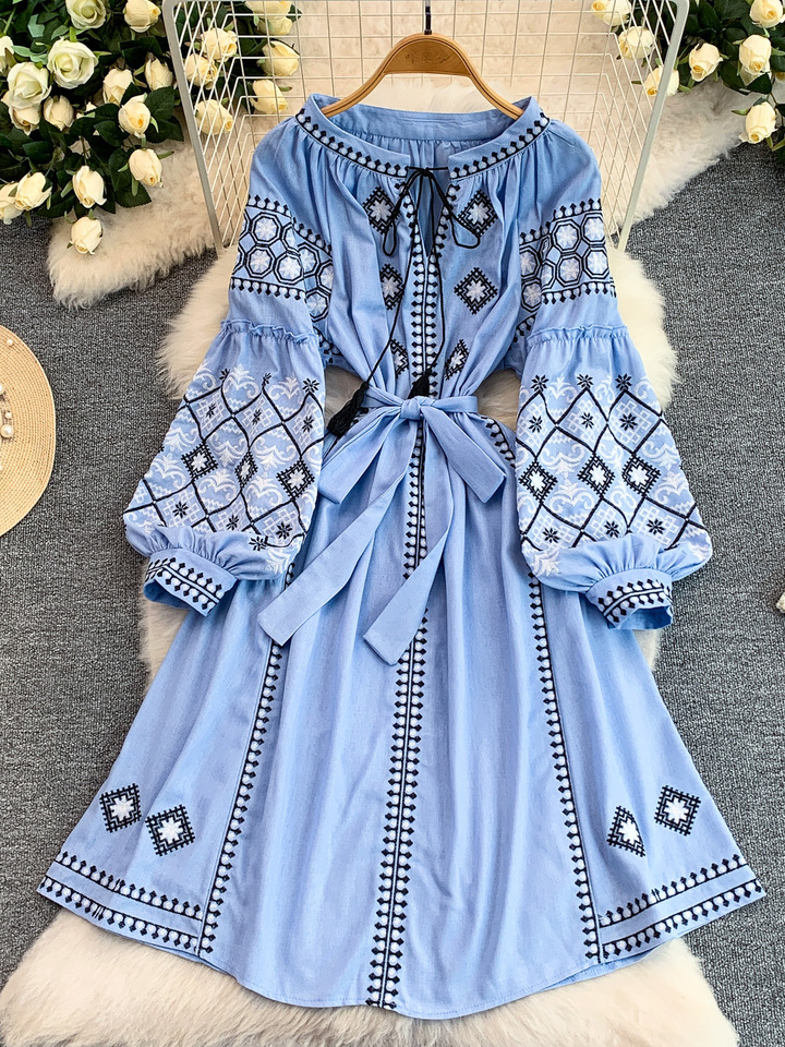 Retro Embroidered Loose A-Line Midi Dress Women's Versatile Belted Waist Cinching round Neck Dress Summer 2026 City Commute