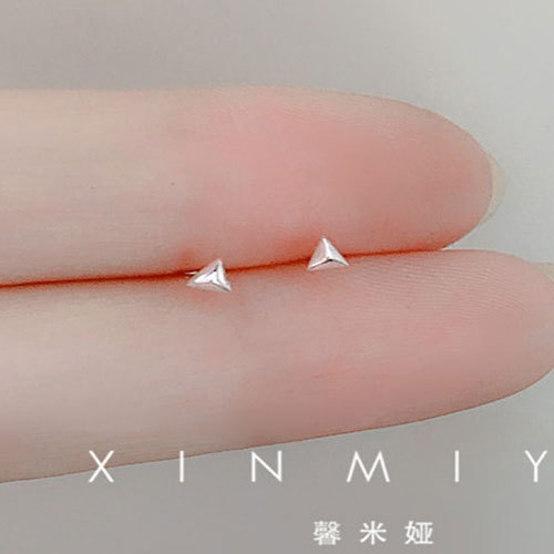 Fashion Women's Minimalist Mini Geometric Studs Earrings Triangle Square Heart Star Zircon Small Earrings Party Jewelry