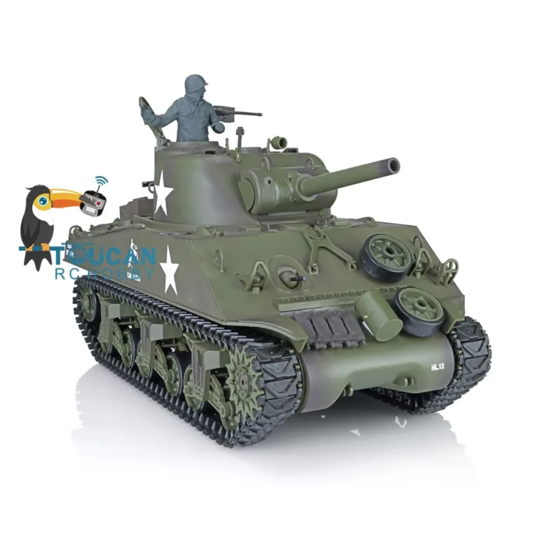 Char Tiger I 1/16 en action, fumée sortant du pot d'échappement