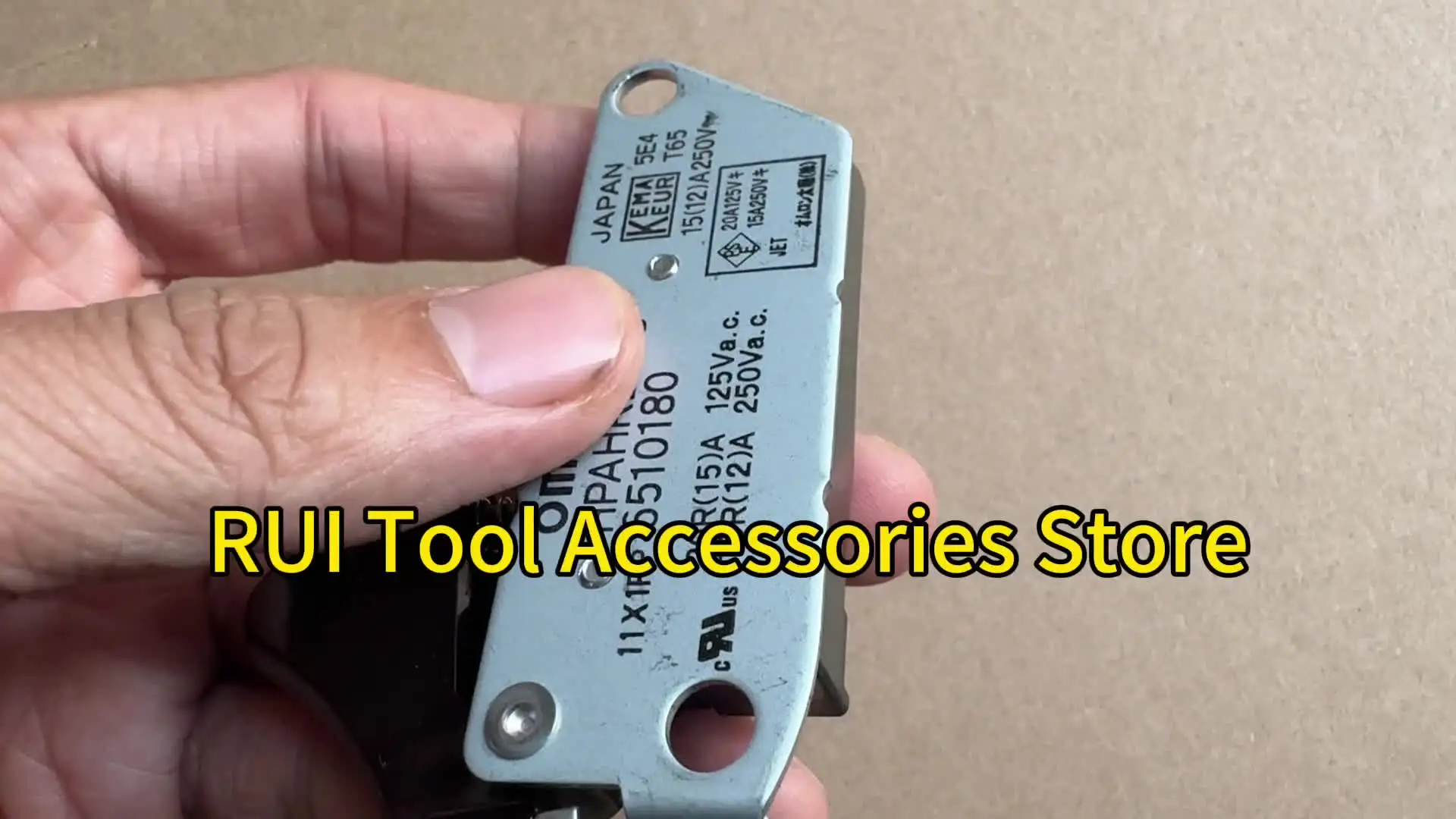 Коммутатор 6510180 Для Makita 9401/2 9207SPC 9217SPC 9207SPB 2414/K 3601 1806B 9609B 9607B/BL 9402 2412N 3600H 4107R 9105 HK1820L