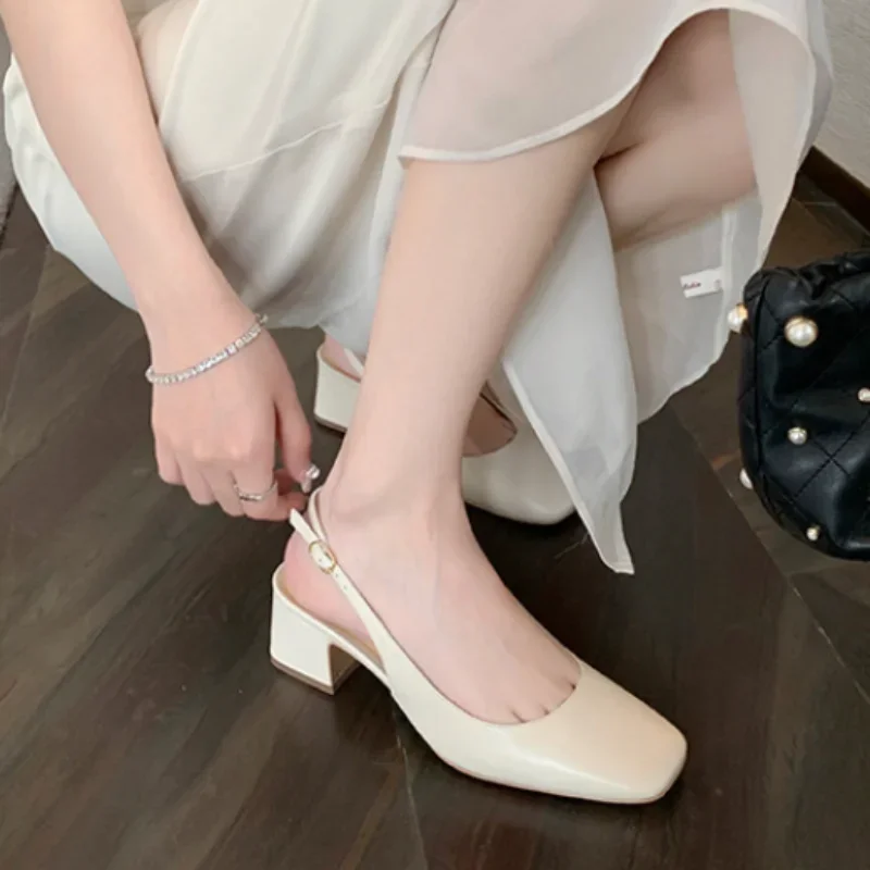 여성용 얕은 슈퍼 소프트 스킨 샌들, 두꺼운 힐, 우아한 여성 힐, 디자이너 패션 신발