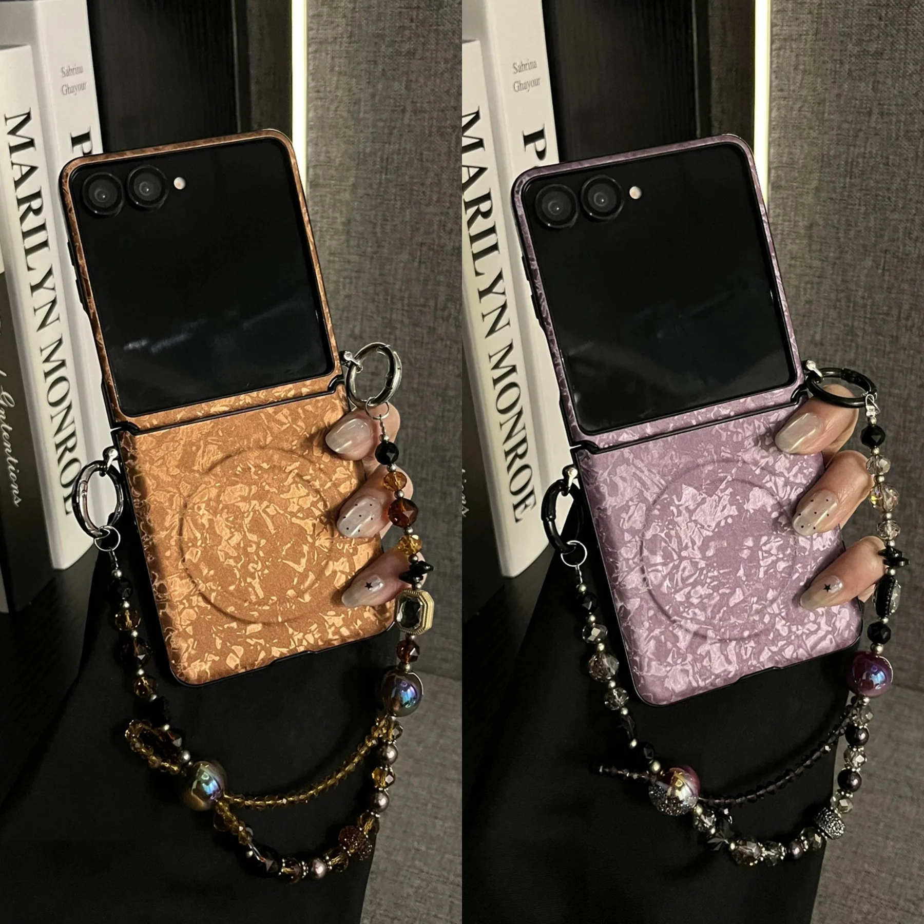 Retro Luxury Magnetic Shell Pattern Case with Beaded Bracelet Chain Back Cover