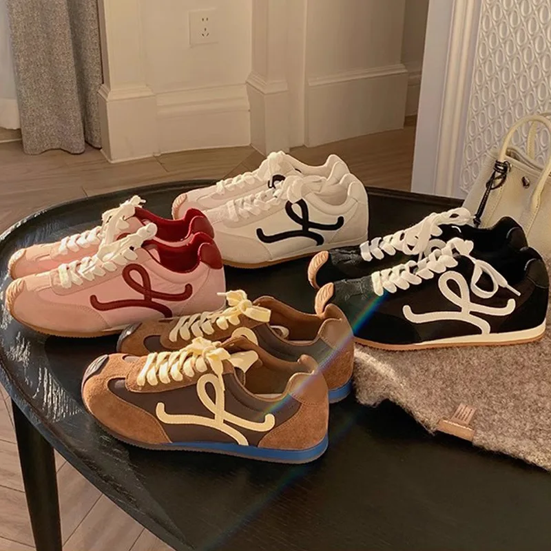 German Training Shoes Women 2025 New Genuine Leather Women Sneakers Flat Lace-up Retro Large Size Forrest Gump Shoes Women 3
