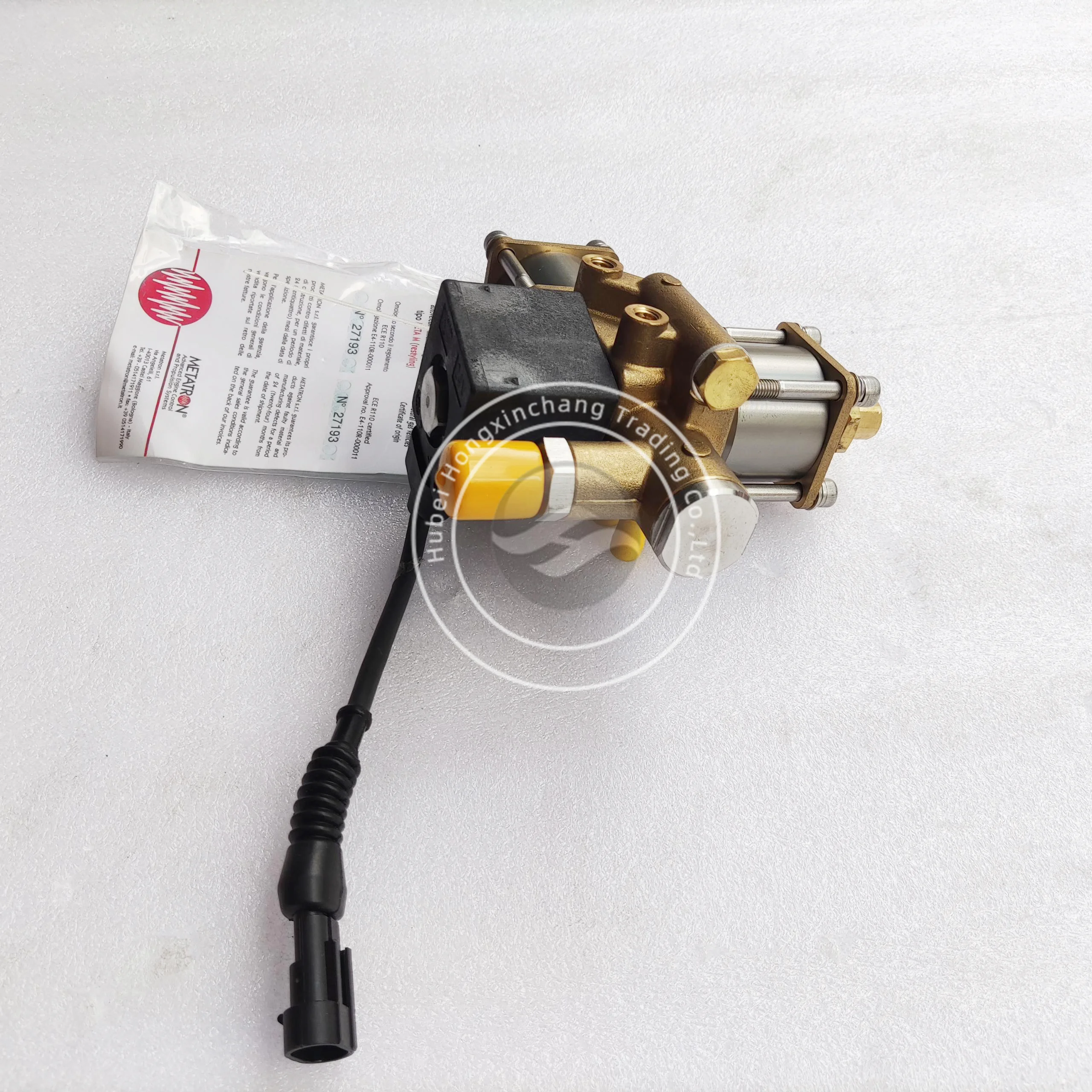 Sinotruk Natural Gas Engine Piston Type High Pressure Reducer VG1095110050