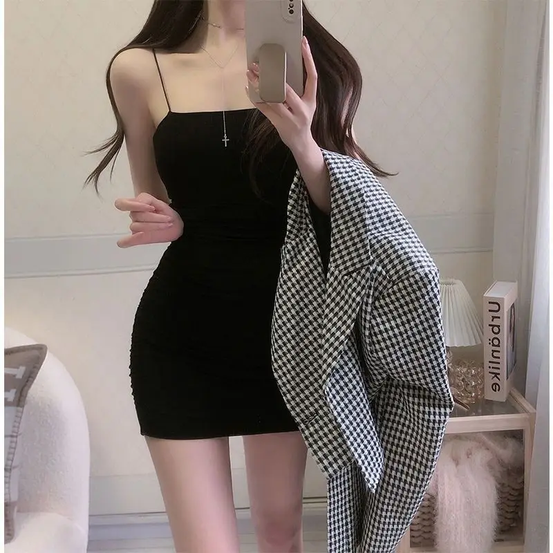 WhiteBlack Sling Sleeveless Type a Short Women's Summer New Sexy Tight Sexy Slim Slimming Arm Covering Skirt Simple 4