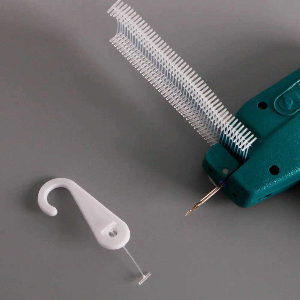 100 Stück/Lot Sockenhaken aus Kunststoff mit runden Köpfen, Handtuch-Display-Haken, leerer Bereich für bedruckbare Größenmarkierungen – Detail 8