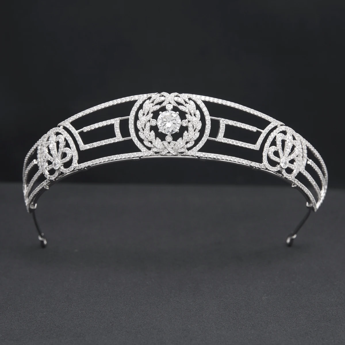 

SEPBRIDALS Cubic Zirconia Royal Replica Tiara for Wedding,Crystal Princess Tiaras Diadem for Girl,Prom,Hair Accessories