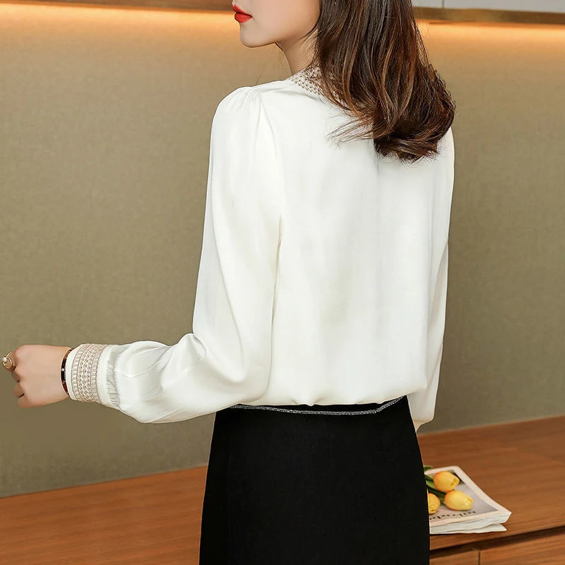 Elegant White Lace Long Sleeve V Neck Blouse for Women
