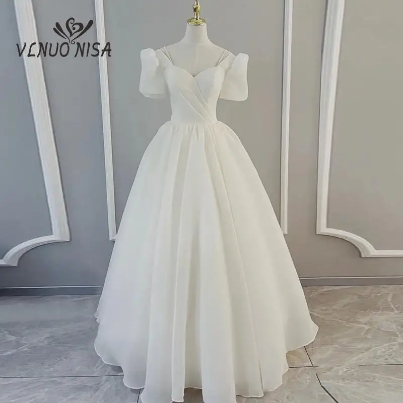 Fashion Korea Style Sweet Puffy Sleeve Satin A-Line Backless Simple Plain Abito Da Sposa Abito Da Sposa Vestidos De Novia Plus Size