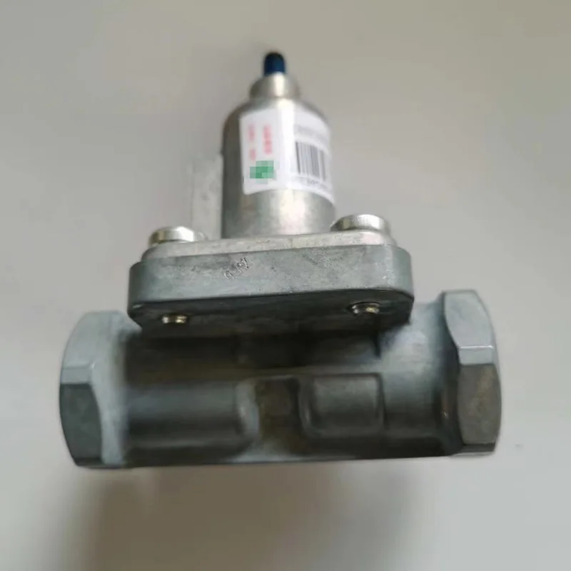 WG9000360556 Overflow Valve 0.7MPA Backflow Free Used For CNHTC SINOTRUK HOWO T7H T5G SITRAK Brake Gas Pipe Anti-backflow Valve