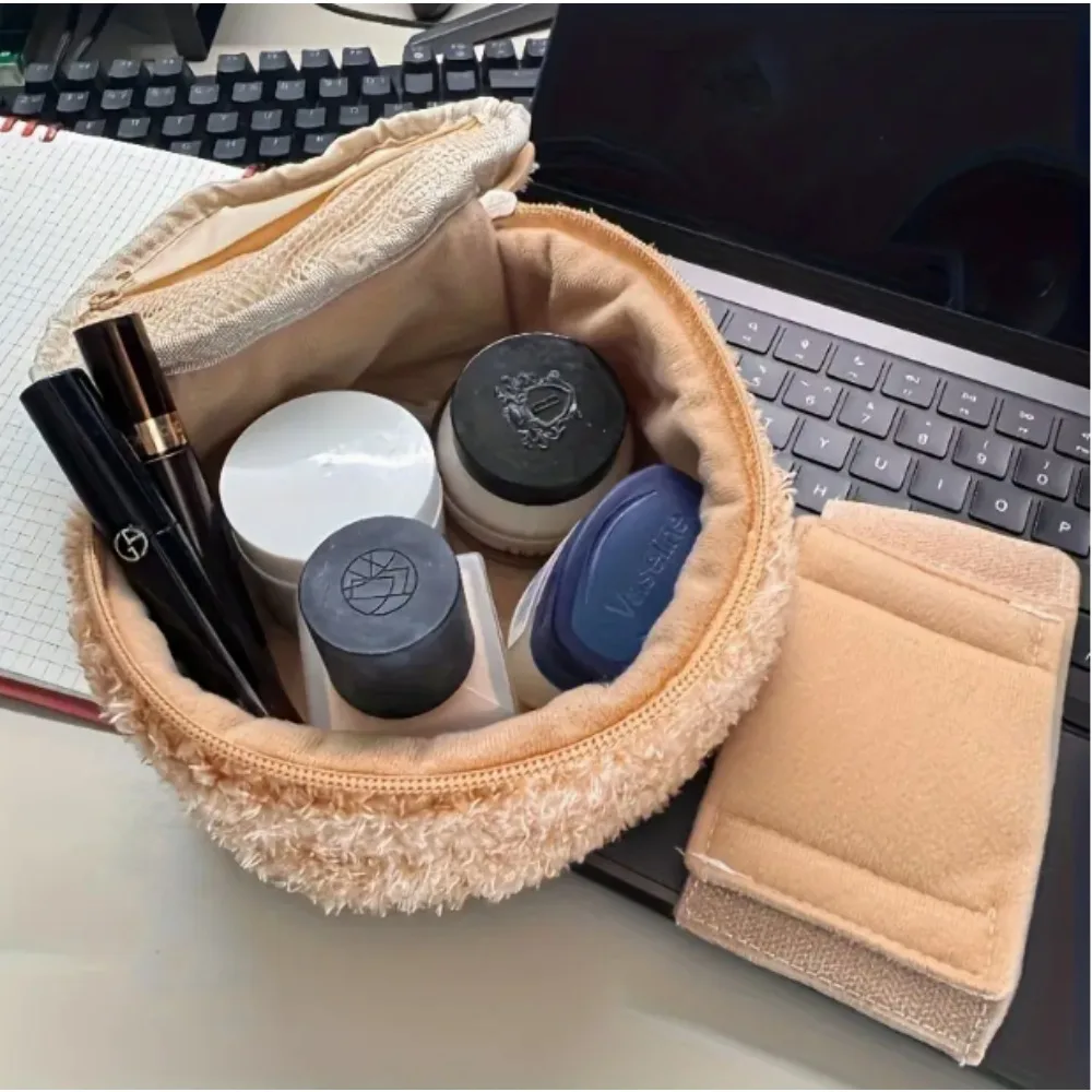 Plush Bear Makeup Bag Portable Cosmetic Organizer with 3D Embroidery Mesh Compartments Travel Toiletry Storage for Women