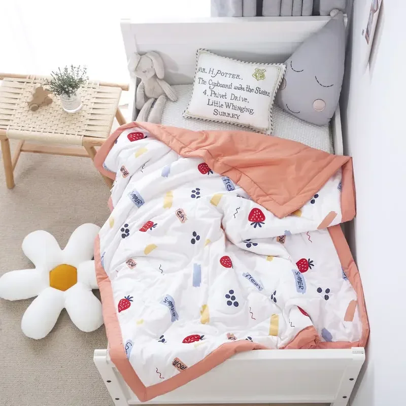 High-quality children's cotton summer cooling quilt pure cotton air conditioning quilt kindergarten thin quilt.