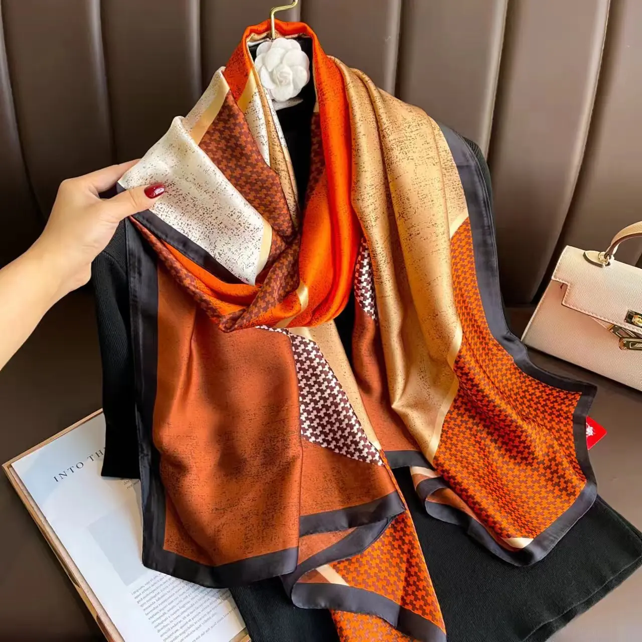 

Luxury Summer Silk Scarf Long Shawl Wrap Geometric Printed Women Fashion Scarves Female Shawls Foulard Bandana Beach Neckerchief