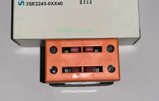 

3SE2243-0XX 3SE2243-0XX30/40 3SX3218/28 предохранительный выключатель новый оригинальный в наличии