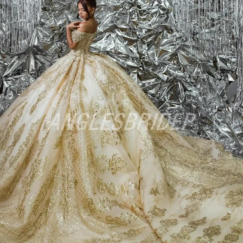 Ÿ    Quinceanera 巹 ر ø ̽  Tull ڸ  Ʈ 16 巹 