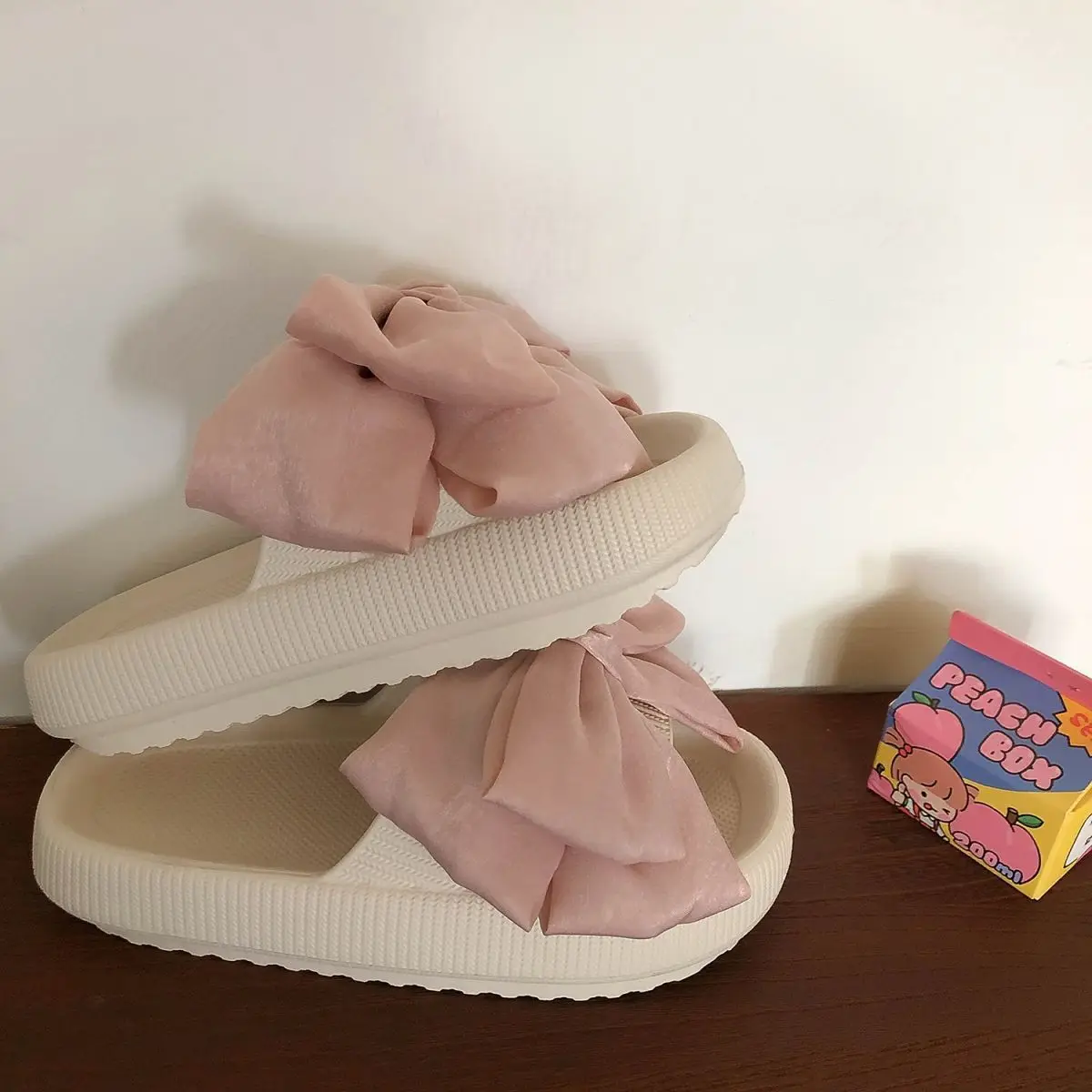 

Women Summer Home Non-slip Thick-soled High-heeled Slippers with Shit-feeling Sandals New Style Fashion Outer Bow Slippers