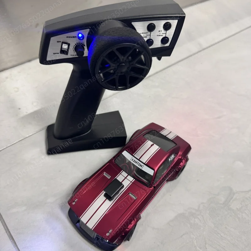 KAMTOM 1/32 Full Scale RC Drifting Car With Gyroscope 4WD RTR Car Model High Speed Indoor Racing Vehicle Toys For Birthday Gift 3