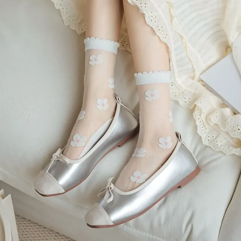 

Белые шелковые носки с кристаллами, женские летние ультратонкие прозрачные эластичные длинные носки, носки с цветочной вышивкой в стиле "Лолита" для девочек, носки с оборками
