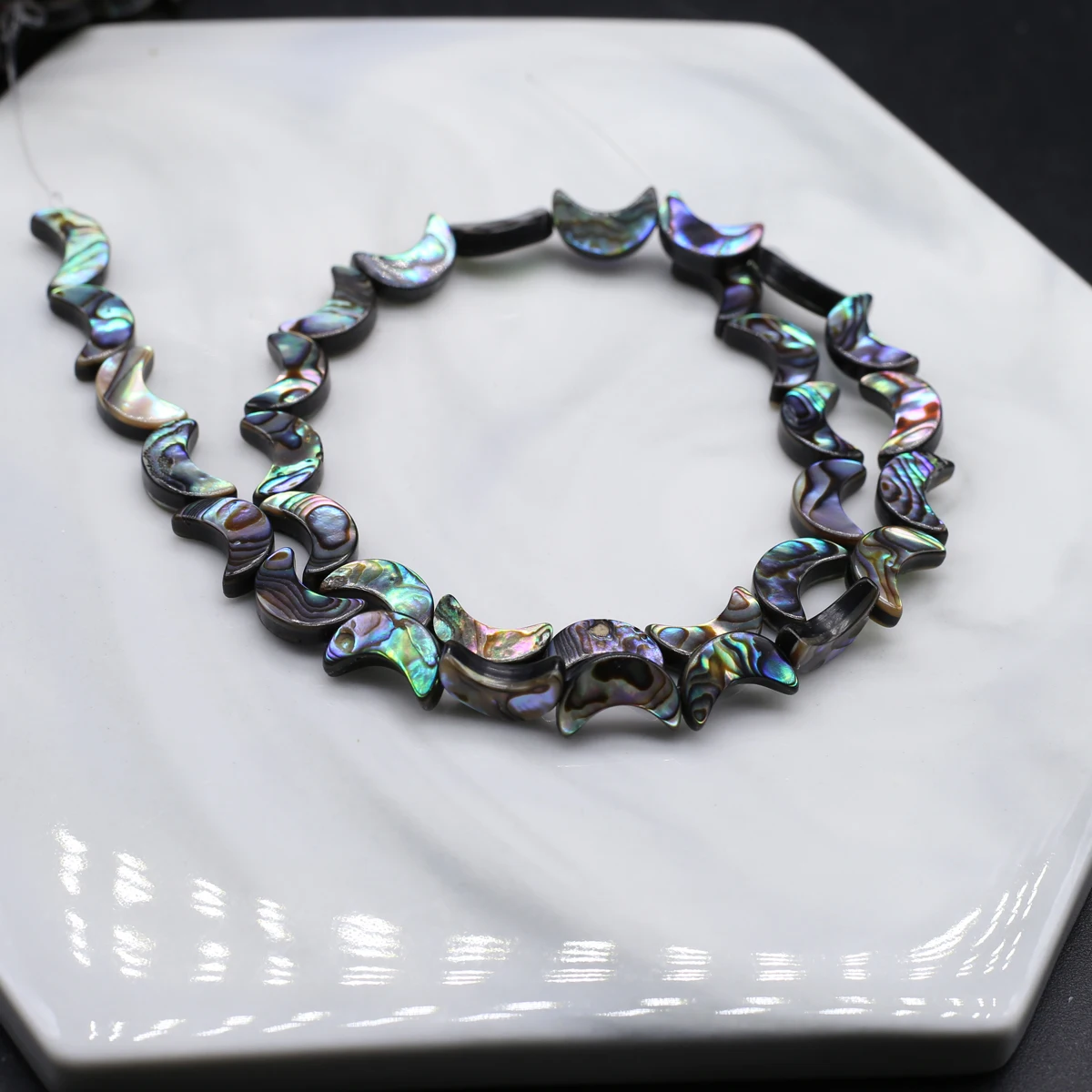 Natural Freshwater Black Shell Beads Moon Shape Loose Spacing Beaded Jewelry Making Necklace Earrings Bracelet Accessories Gift