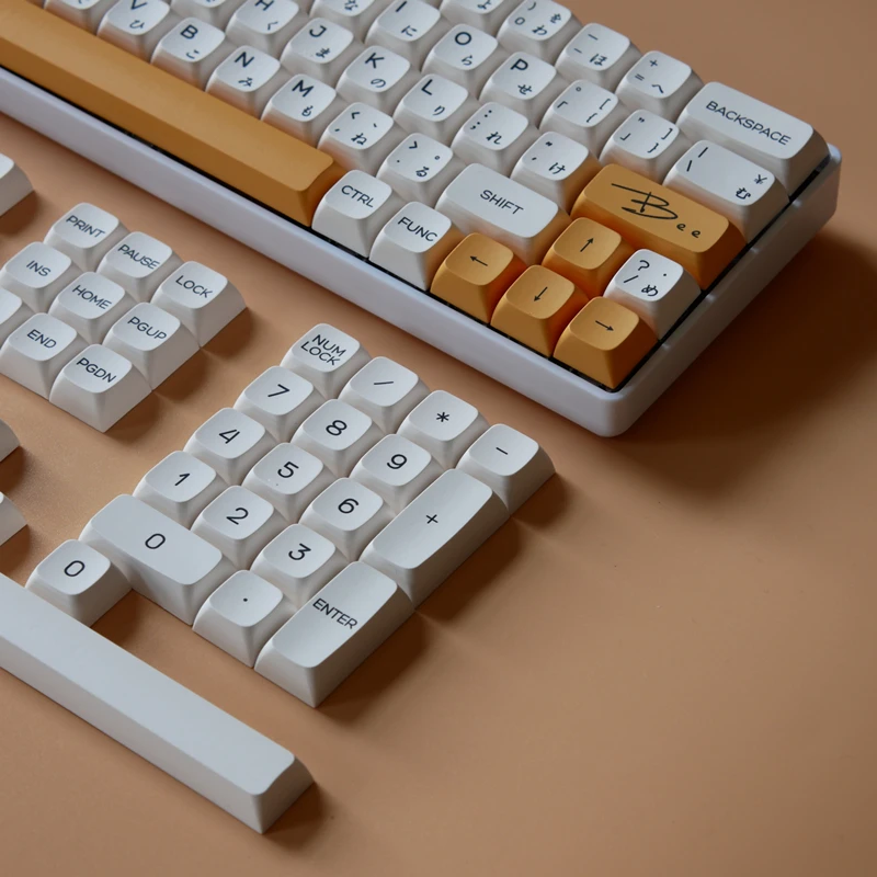 Mel e Leite Tema Key Caps Pbt Dye Subbed Bee Japonês Minimalista Branco Keycaps Xda Perfil Keycap para 61 64 68 84 104 Set - Imagem 4