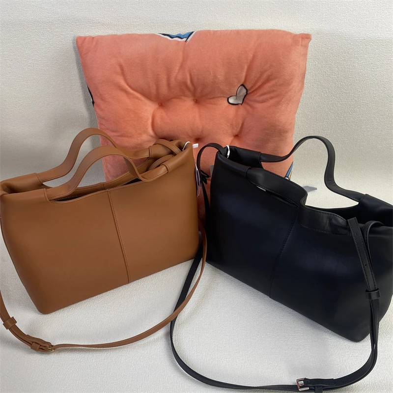 

minimalism Niche design camdem Vintage cowhide saddle Bag Large Capacity commuter Single shoulder Crossbody Tote bag