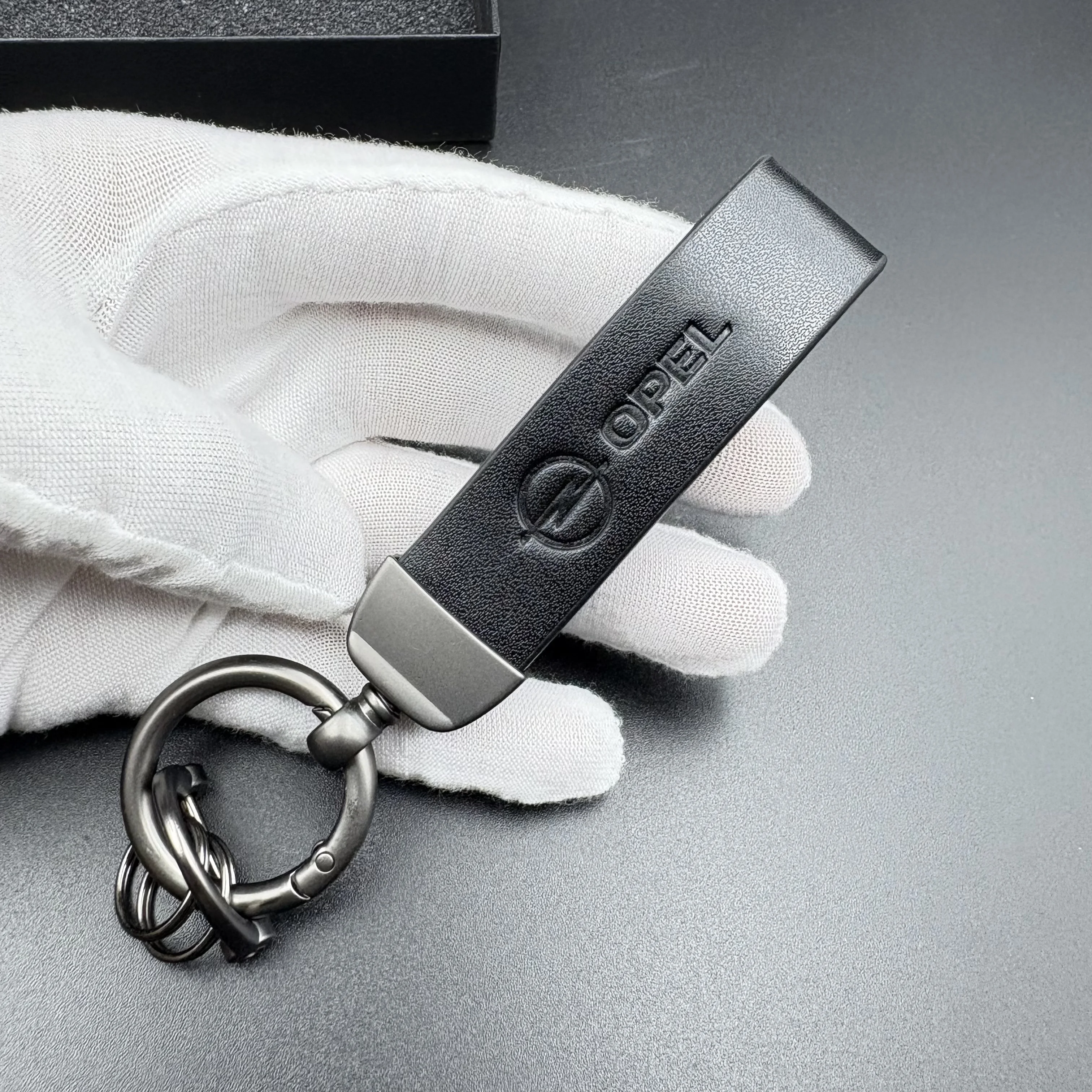 Luxury Genuine Leather Keychain Car Key Ring For Opel Antara Astra ...