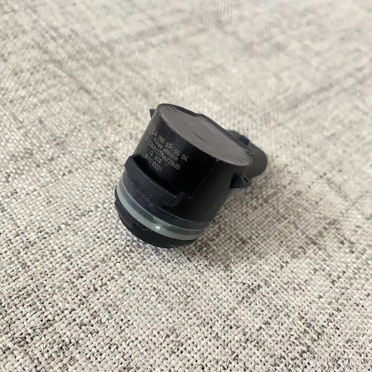 Parking Sensor Retainer A0009055504 Original Parking Distance Sensor For MercedesBenz W166 X166 W222 V222 W176 W207 C207 A207 C117 X117 W218 C218 X218