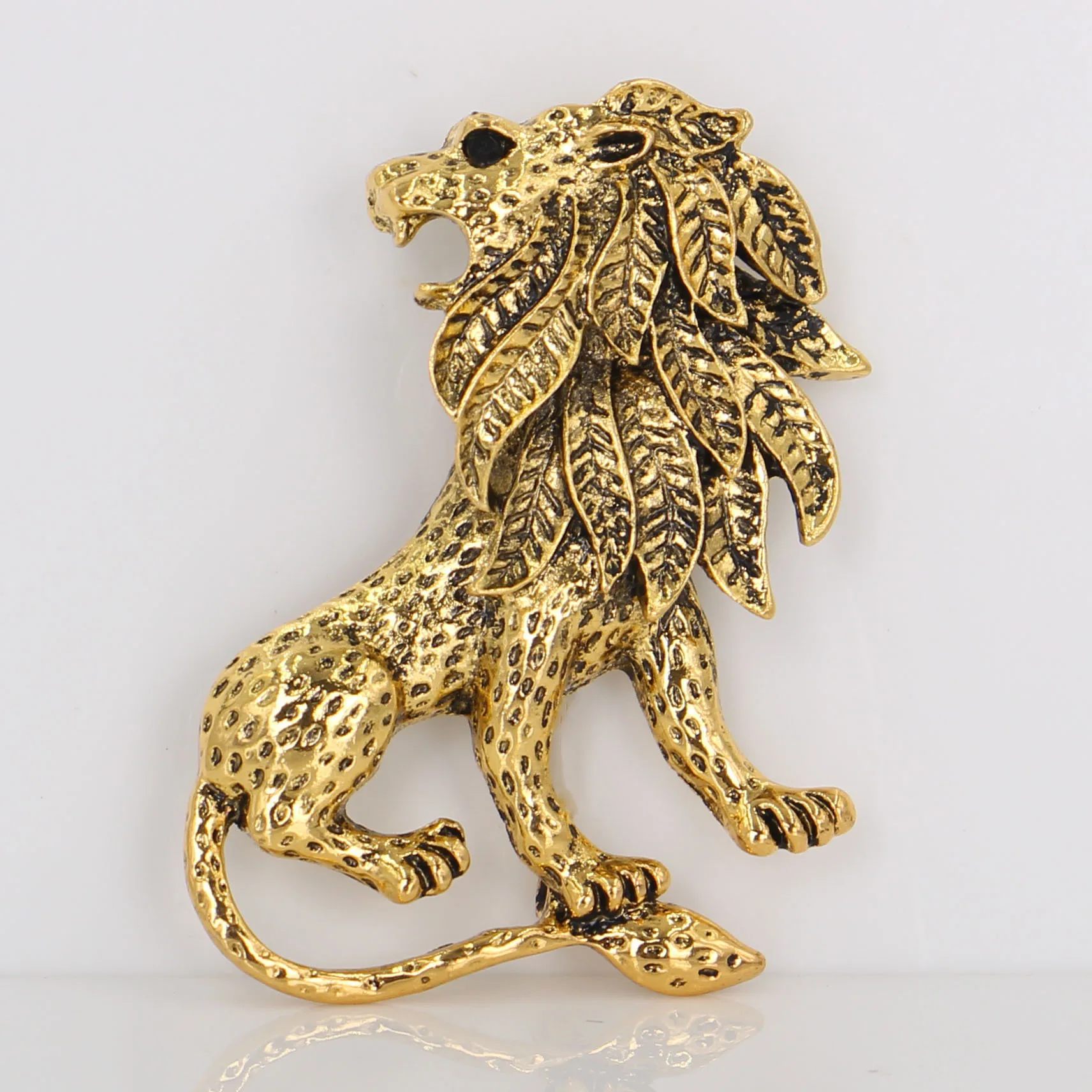 

3 Pcs/bag High Quality Fashion Cool Retro Fashion Men's Suit Domineering Lion Brooch DIY Scarf Clothing Decoration Supplies