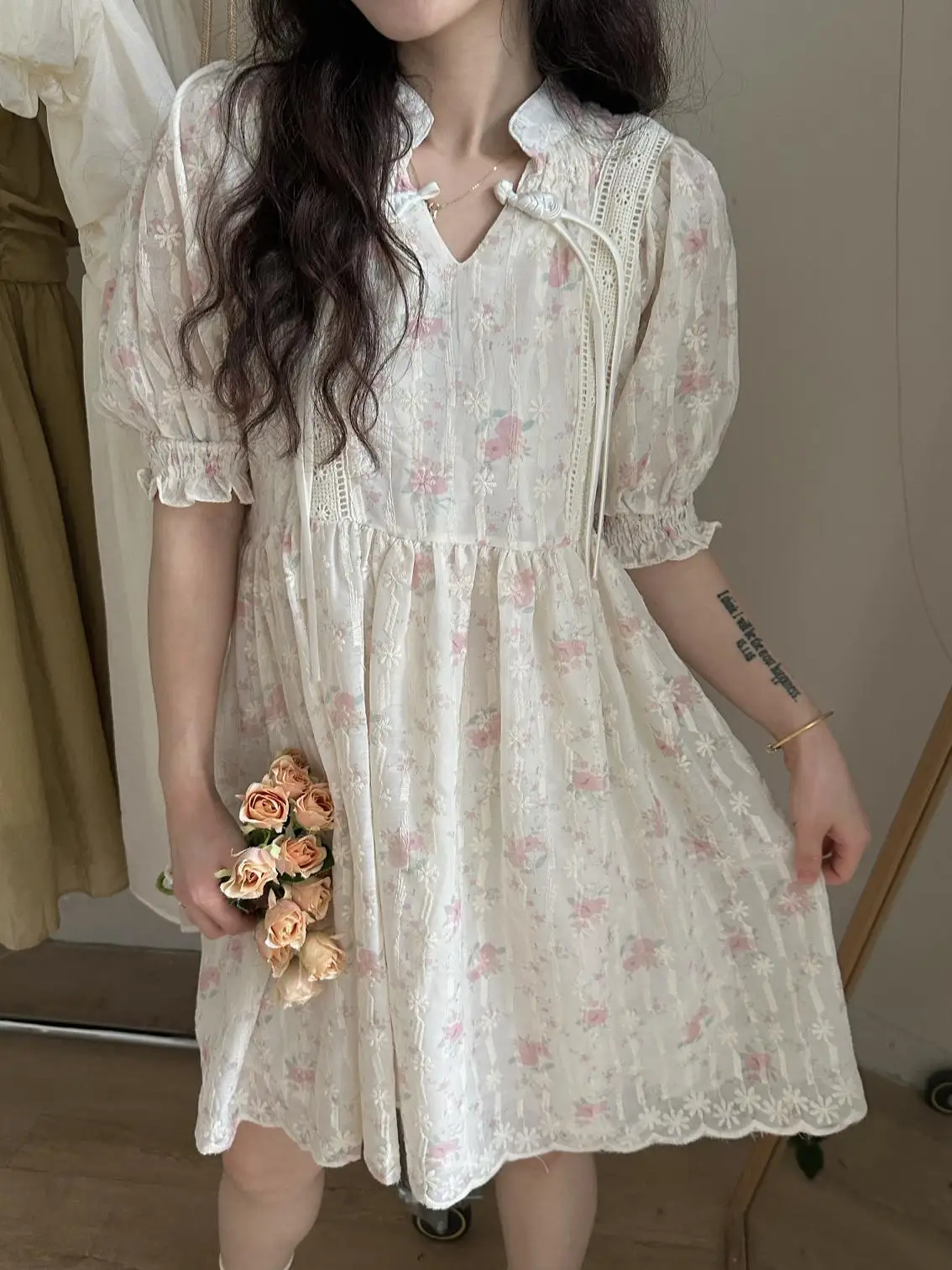 

French Style Sweet Embroidery Maternity Lace Dress Fashion Summer Puff Sleeve Pregnant Woman Wedding Dress Pregnancy Party Dress
