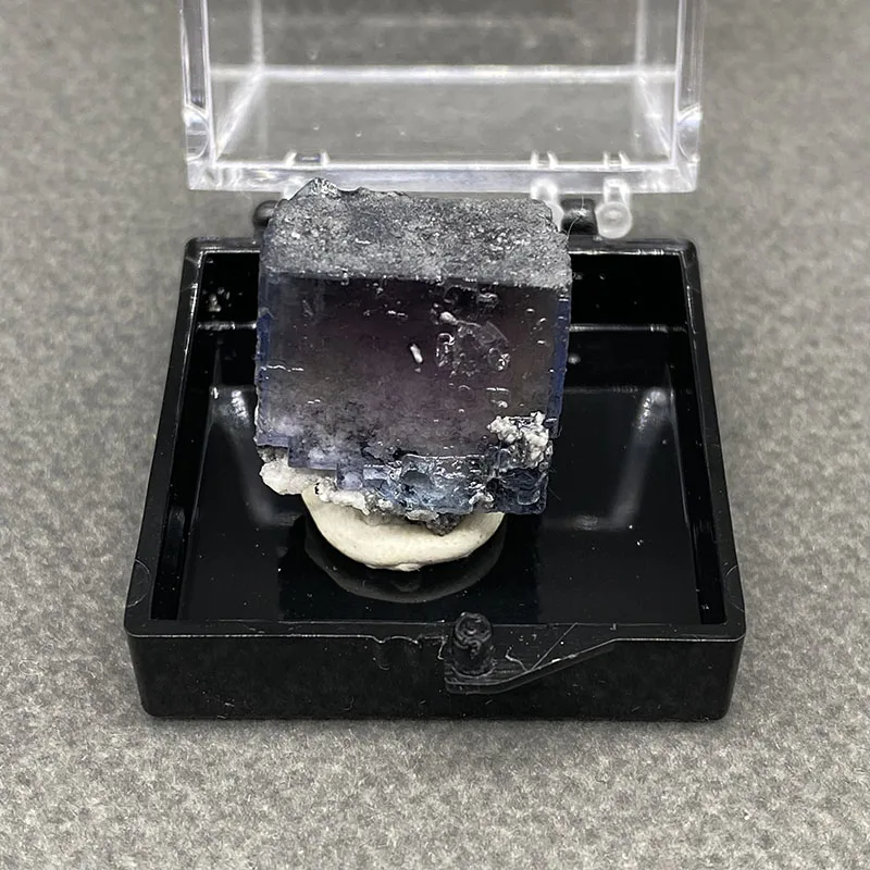 100% natural Yaogang Fairy Fluorite mineral specimen healing crystal gem collection+Box size:35*35*35mm