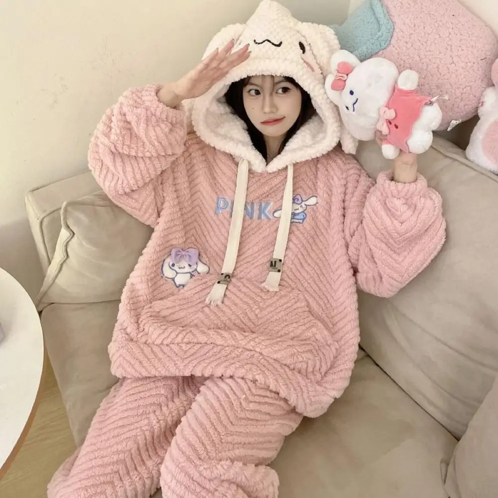 

Женская пижама из кораллового бархата Sanrio Cinnamoroll, Милая Ночная рубашка с собакой пурин, мультяшная зимняя Домашняя одежда, одежда для сна для девочек, подарок