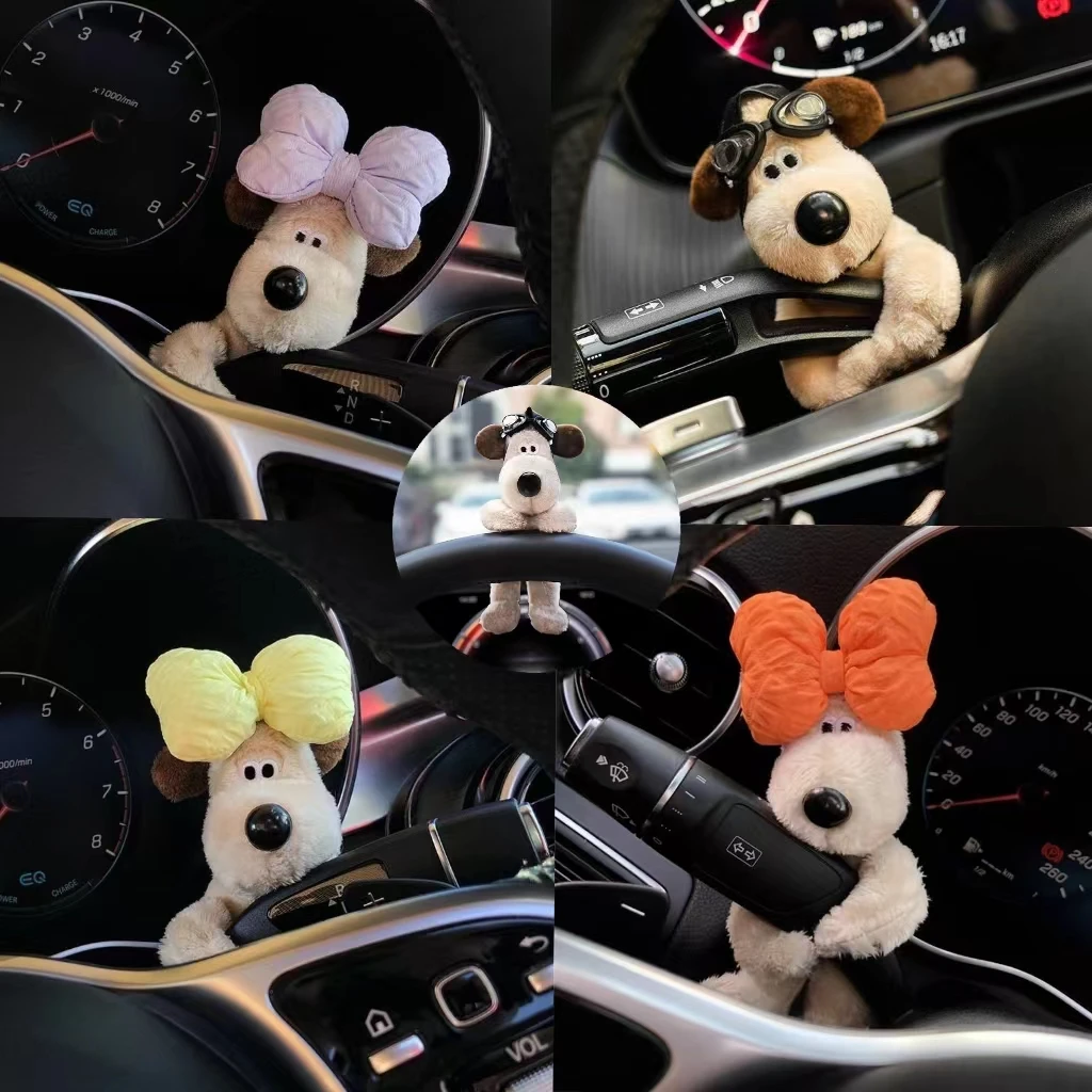 2023CarDecorationDollsPilotPawdogSteeringLightsWiperDecoration
